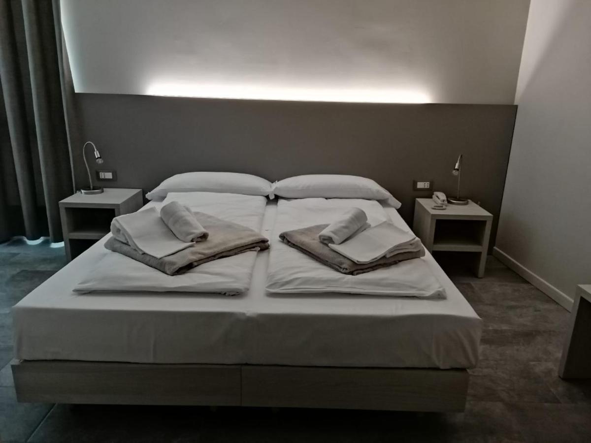 Hotel Europa Доссобуоно Экстерьер фото