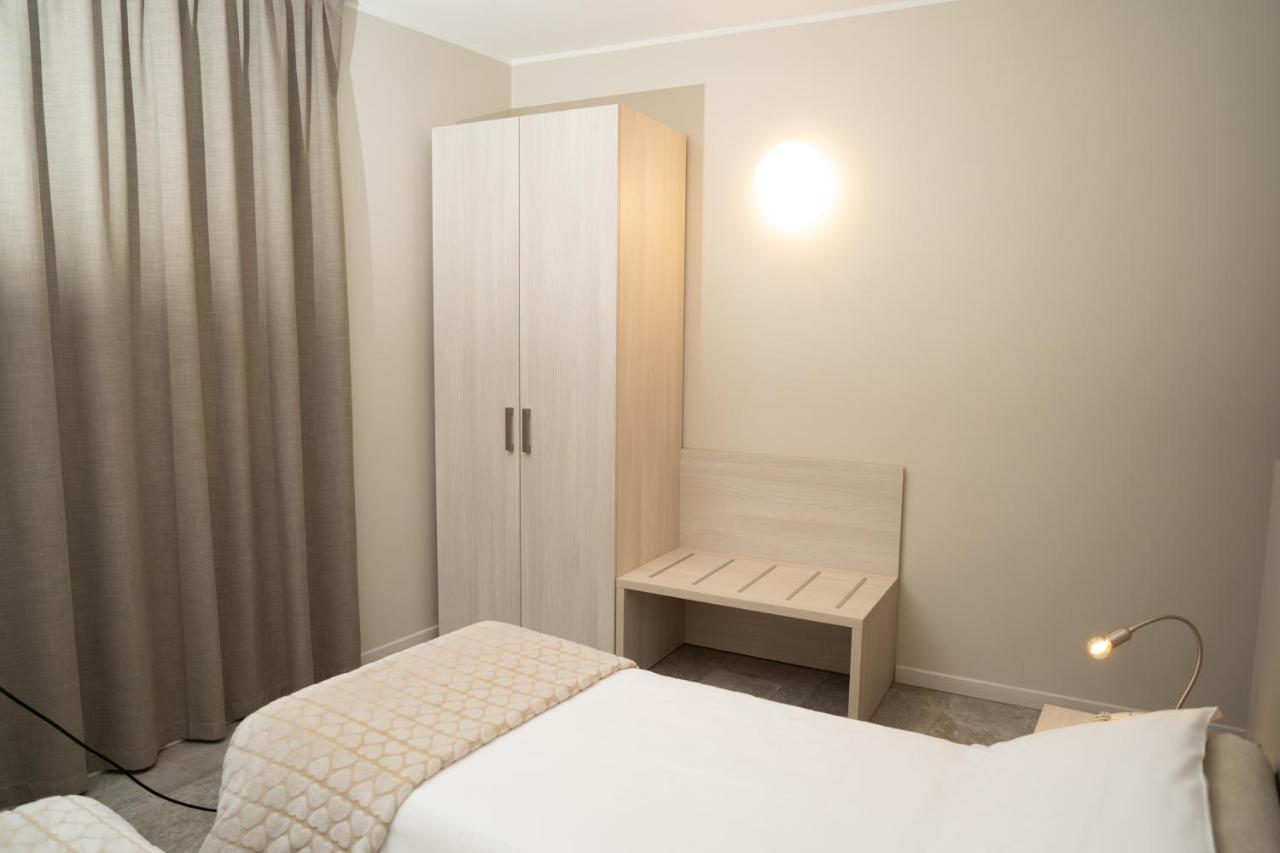 Hotel Europa Доссобуоно Экстерьер фото