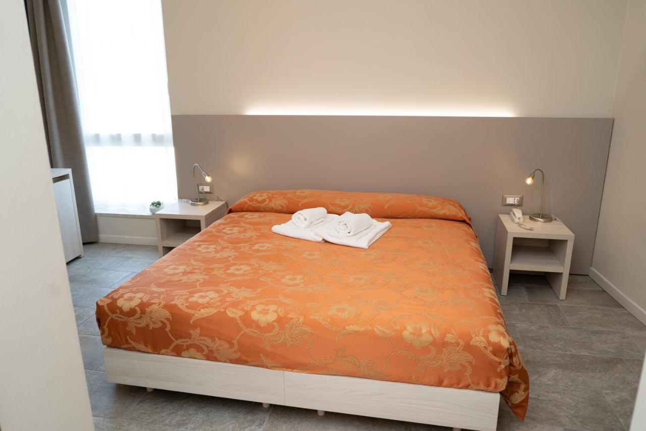 Hotel Europa Доссобуоно Экстерьер фото