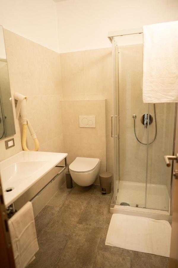 Hotel Europa Доссобуоно Экстерьер фото