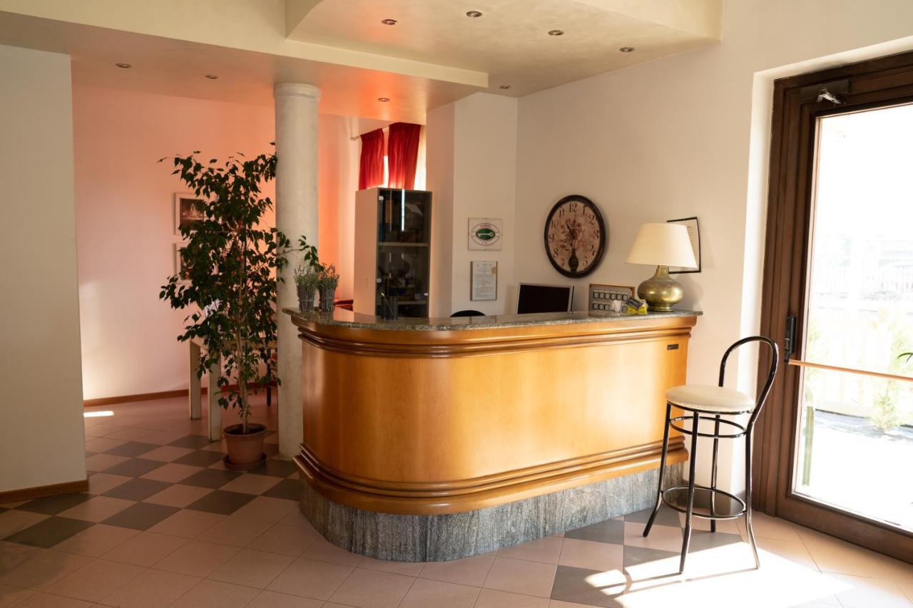 Hotel Europa Доссобуоно Экстерьер фото